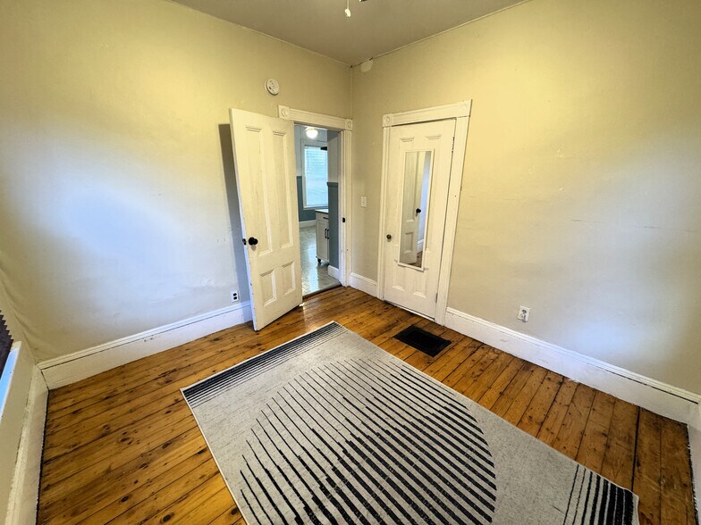 Building Photo - 377 Highland Ave