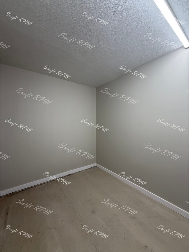 Building Photo - 119 Kickapoo St