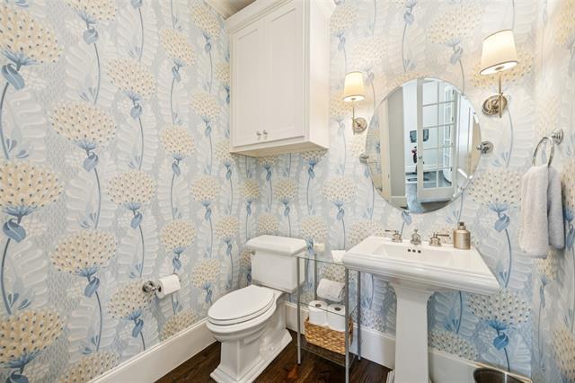 Building Photo - 6435 Glenrose Ct