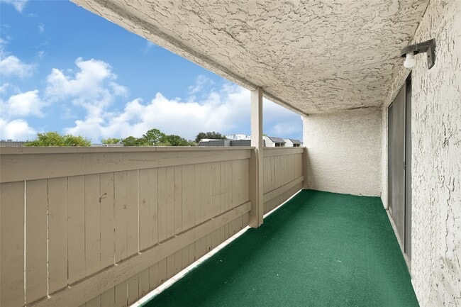 Building Photo - 8515 Hearth Dr