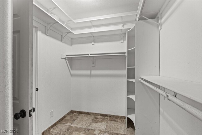 Building Photo - 8815 Blake Alan Ave