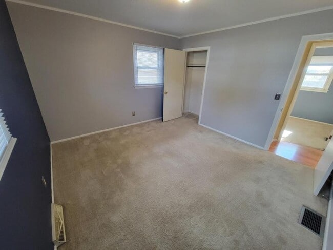 Building Photo - 3 bedroom in Billings MT 59101