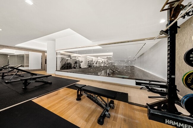 Building Photo - 138 E 50th St