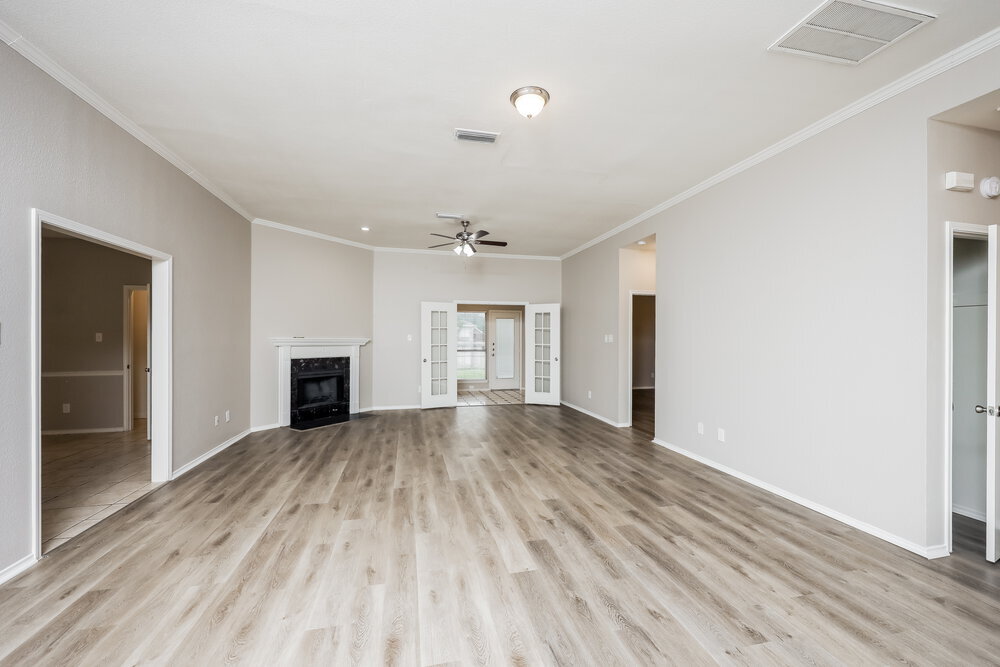 Building Photo - 1330 Bogard Ln