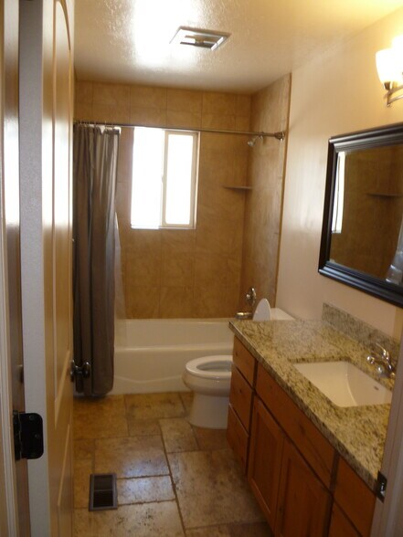 Building Photo - 5816 S 1325 E