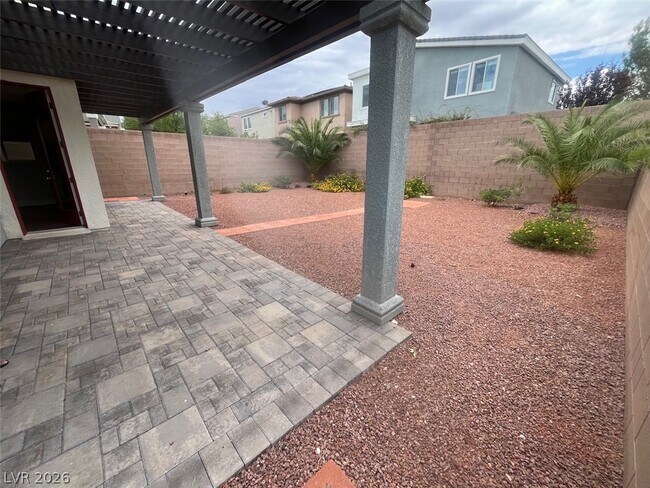 Building Photo - 2455 Calestano Ave