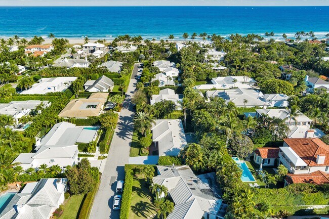 Building Photo - 230 Osceola Way