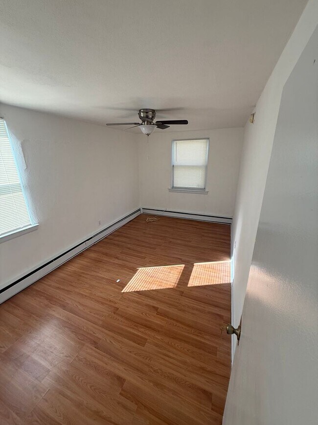 Building Photo - 6720 Rising Sun Ave