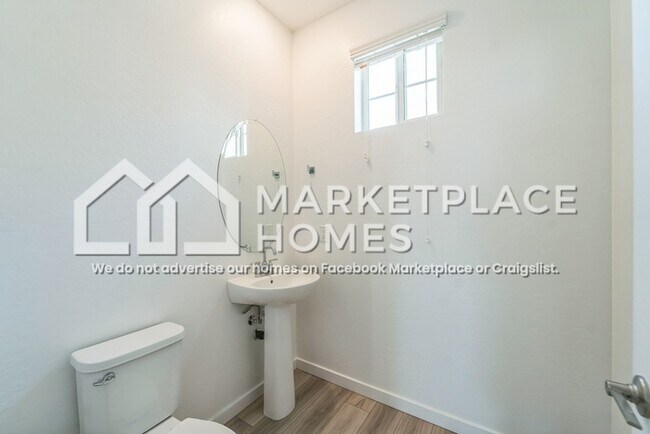 Building Photo - 4805 S Ferric