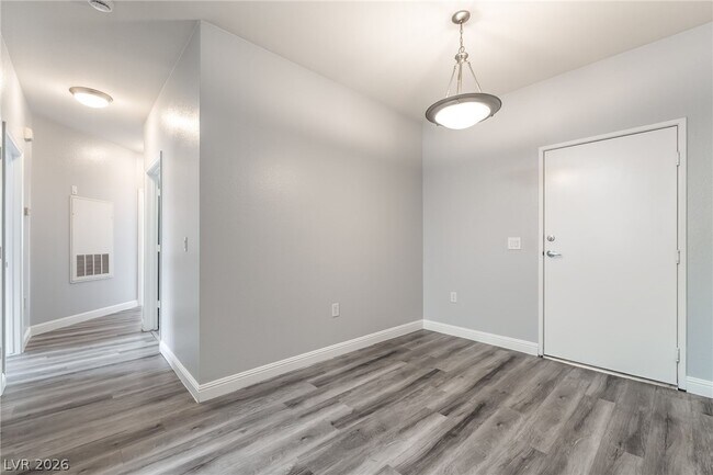 Building Photo - 5250 S Rainbow Blvd