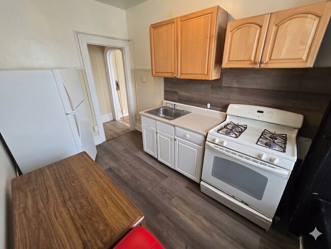 Building Photo - 1231 N 54th St