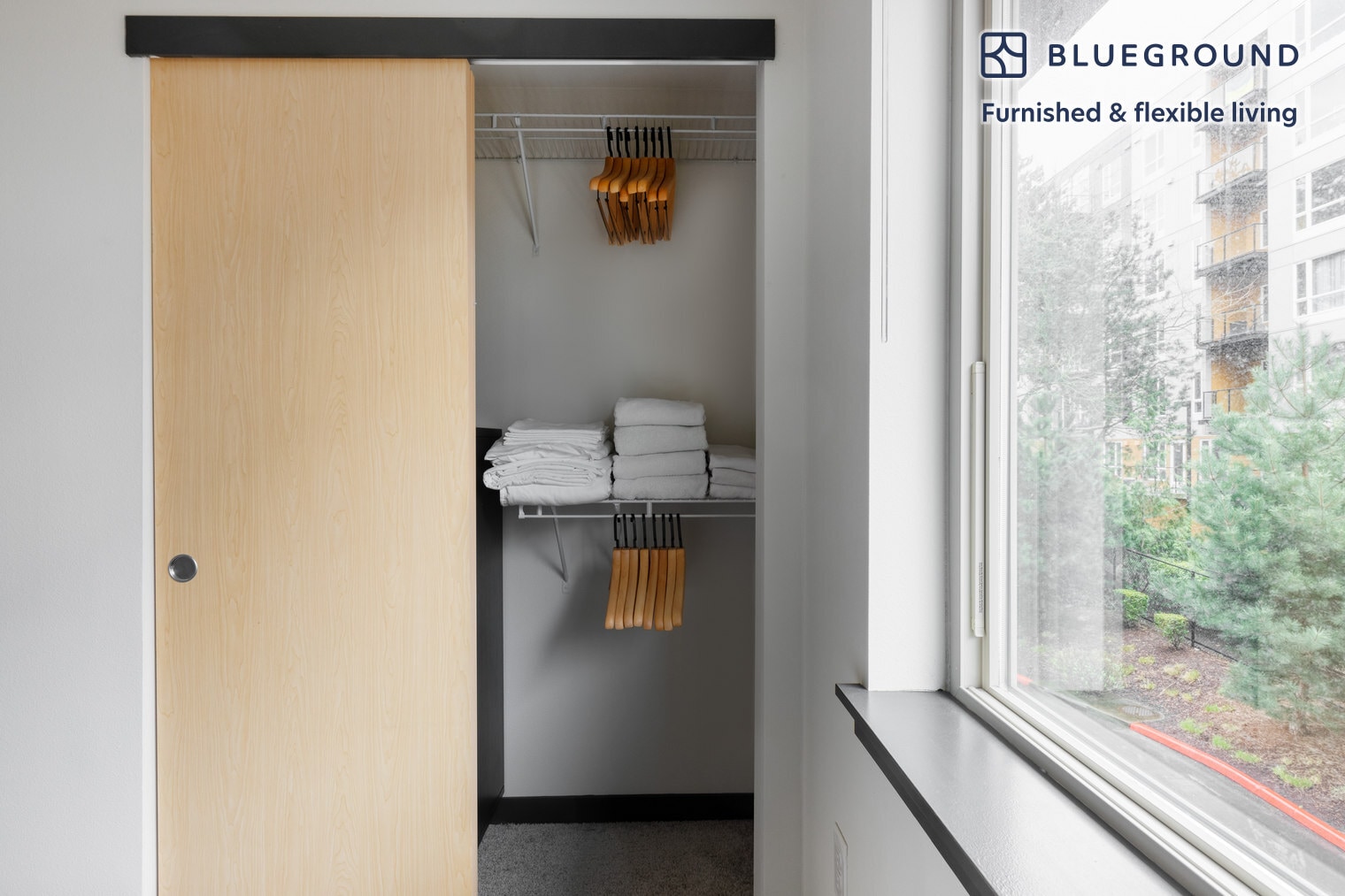 Building Photo - 15566 NE 22 Pl