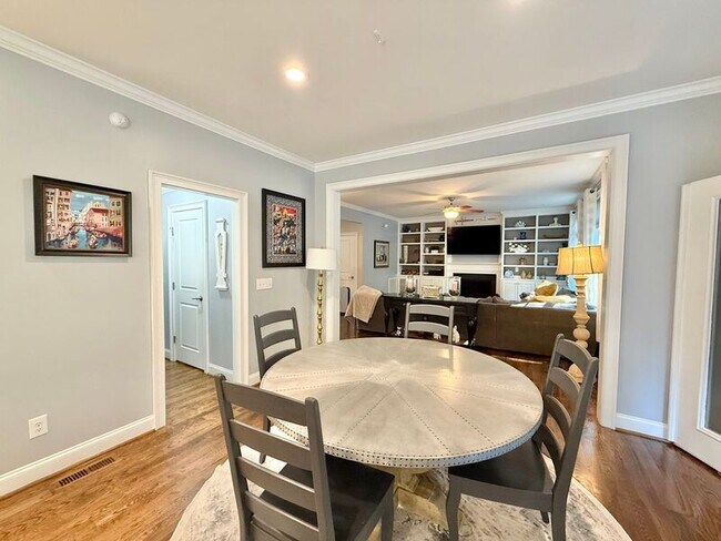 Building Photo - 1616 Doubles Ct