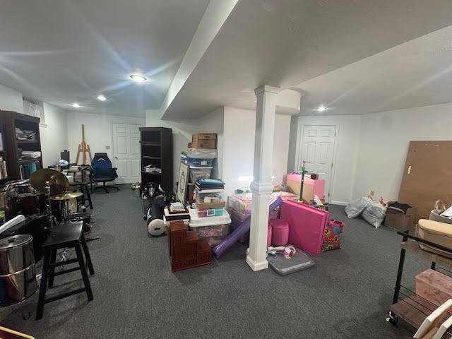 Building Photo - "Spacious 4-Bedroom Haven with 3 Full Bath...