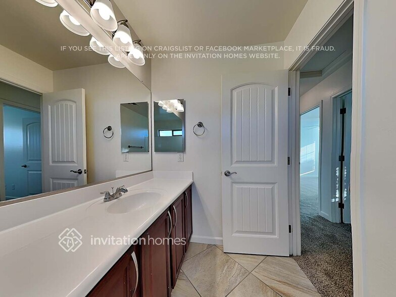 Building Photo - 3387 E Liberty Ln