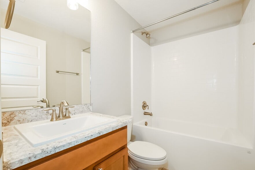 Building Photo - 7803 Sloewood Dr