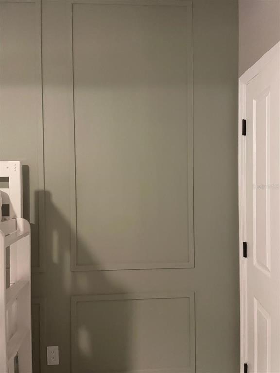 Building Photo - 734 Monroe Cir