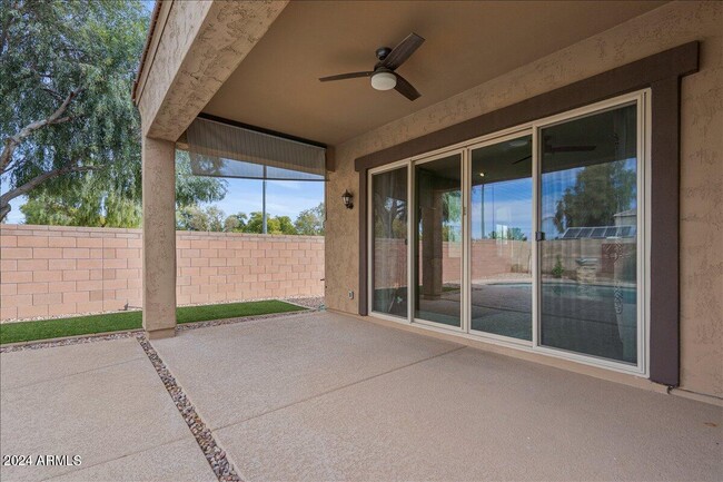 Building Photo - 282 E Bartlett Way