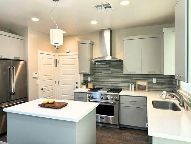 Building Photo - 4578 Blue Oak Pl