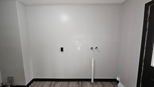 Building Photo - Newly Remodeled 3-Bedroom, 1-Bath Mansfield Home with Modern Upgrades & 2-Car Garage