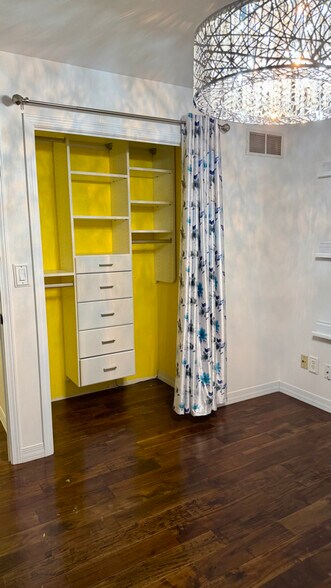 Building Photo - 200 Harvest Way