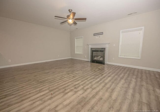 Building Photo - 6821 Hunters Den Rd