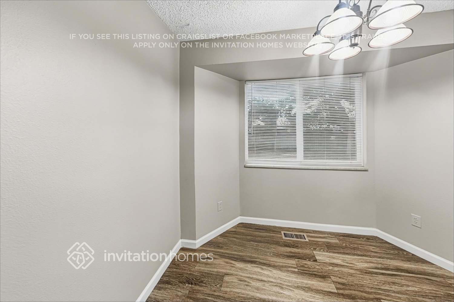 Building Photo - 2676 E 117th Way