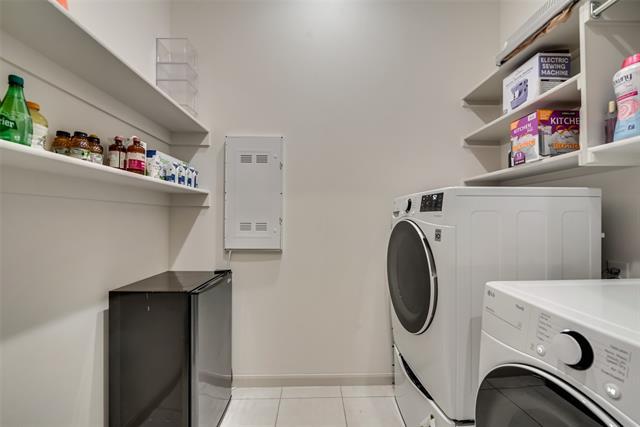 Building Photo - 13001 Cabana Dr