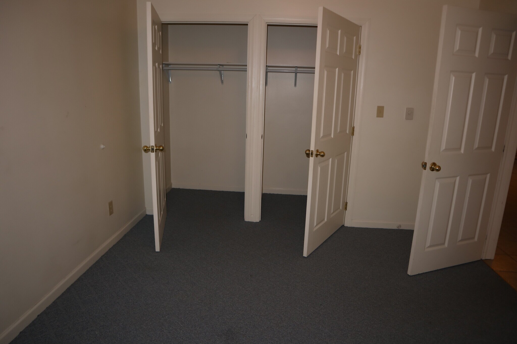 Building Photo - 653 High St