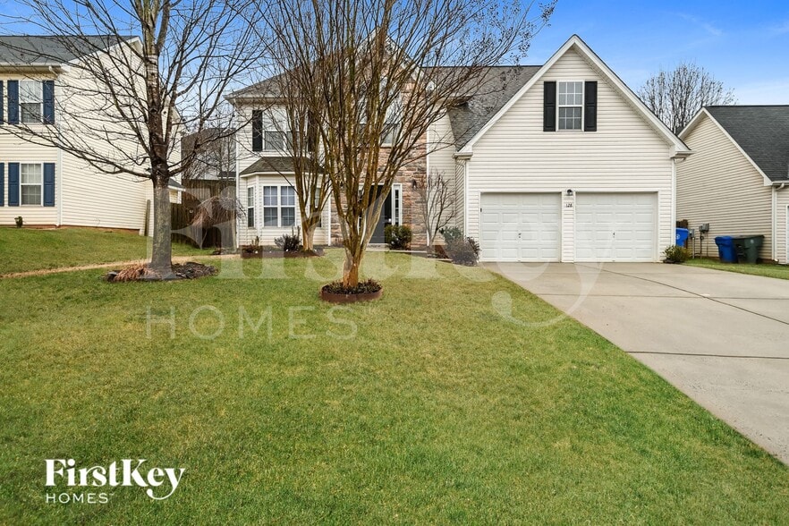 Primary Photo - 128 Madelia Pl