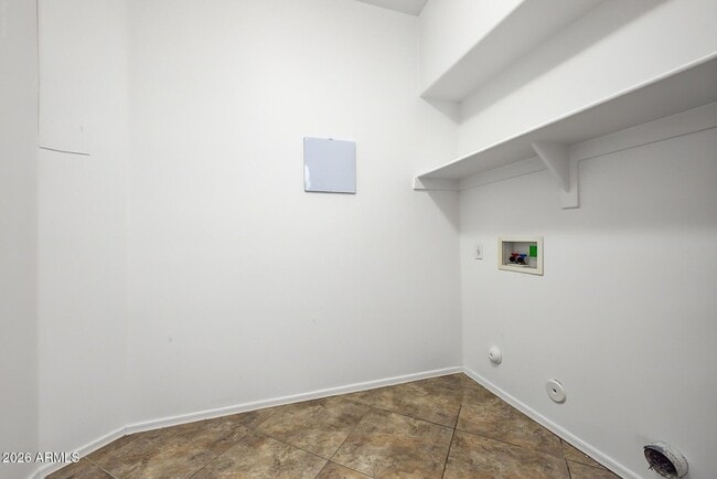 Building Photo - 15523 W Central St