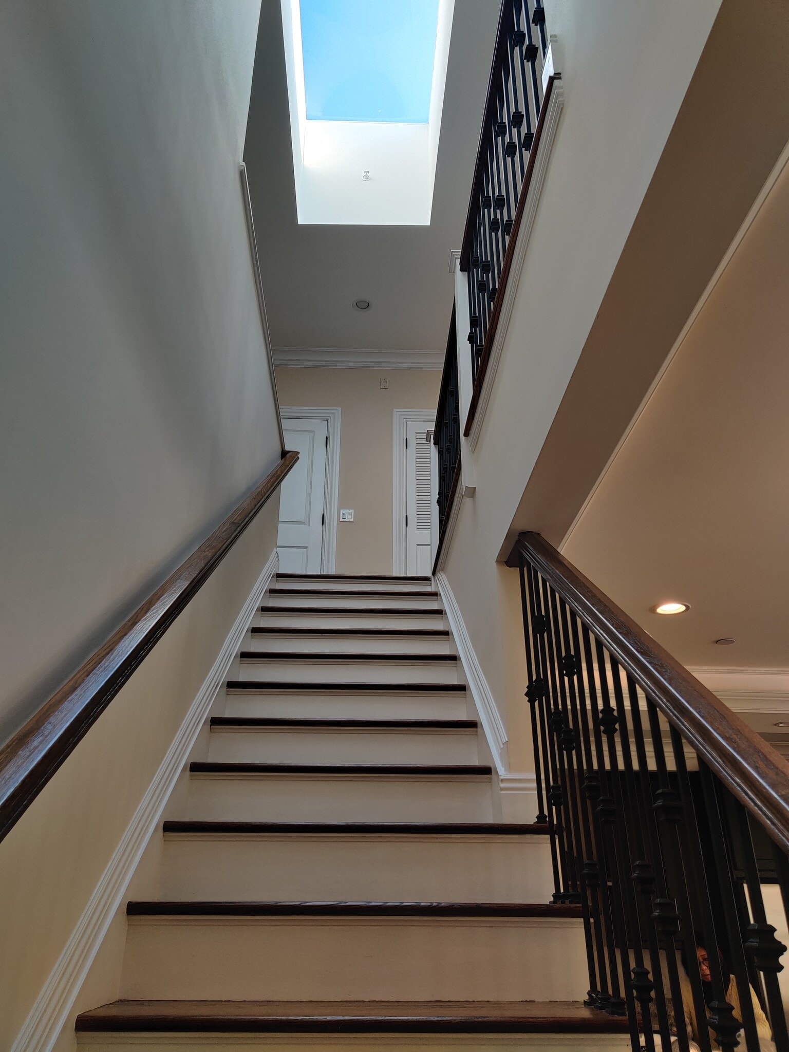 Building Photo - 12 Marquis Ct