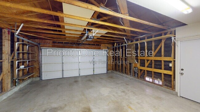 Building Photo - 12441 Kestrel St