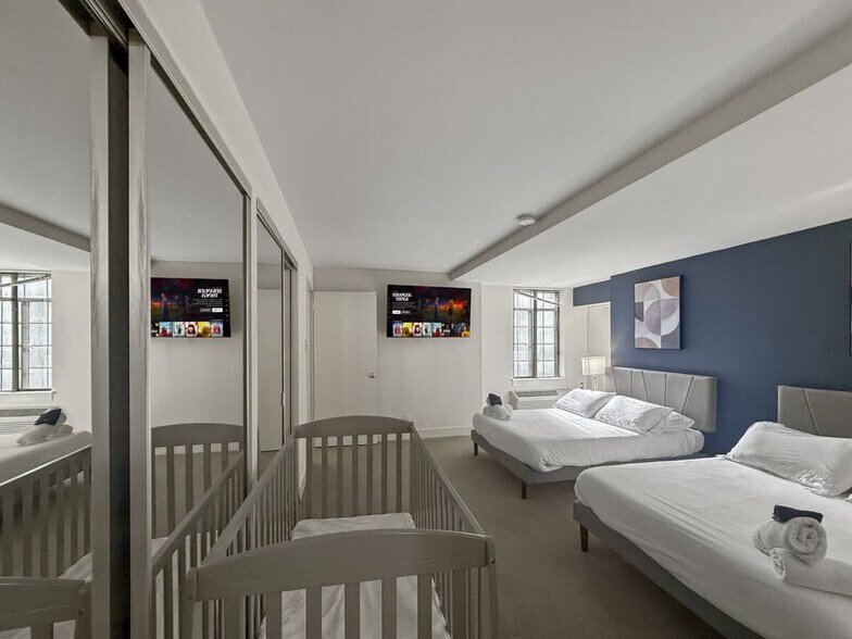 Building Photo - 111-23 N 15th St