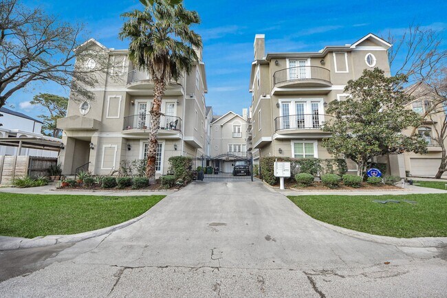 Building Photo - 2314 Dorrington St