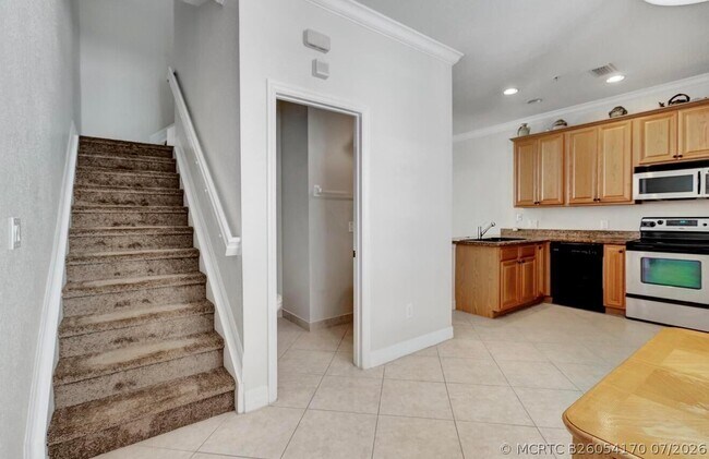 Building Photo - 133 Harbors Way