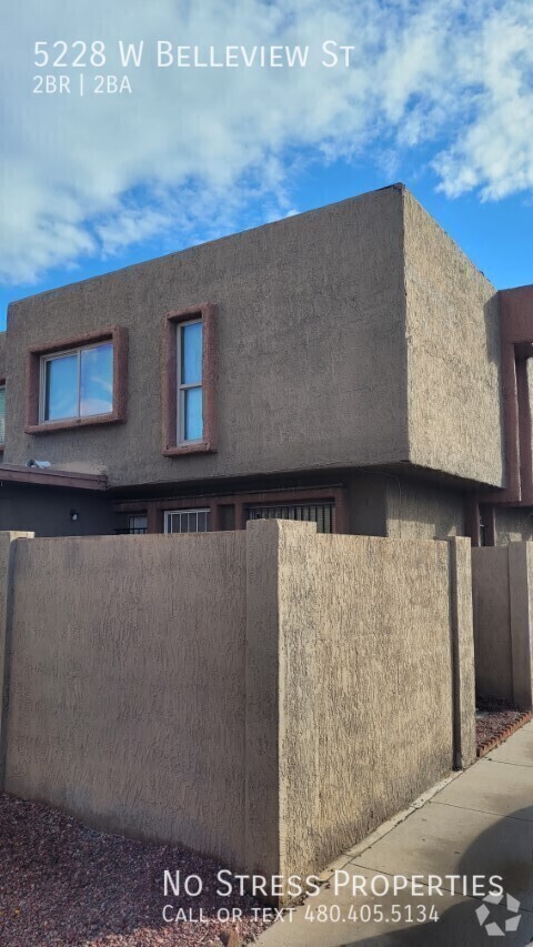 Building Photo - 2 Bed Town Home at 53rd Ave & McDowell Rd!