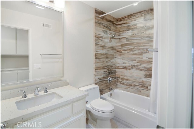 Building Photo - 28721 Via Pasatiempo