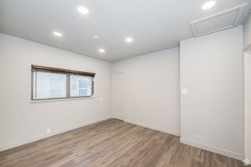 Building Photo - 561 N Beverly Ave