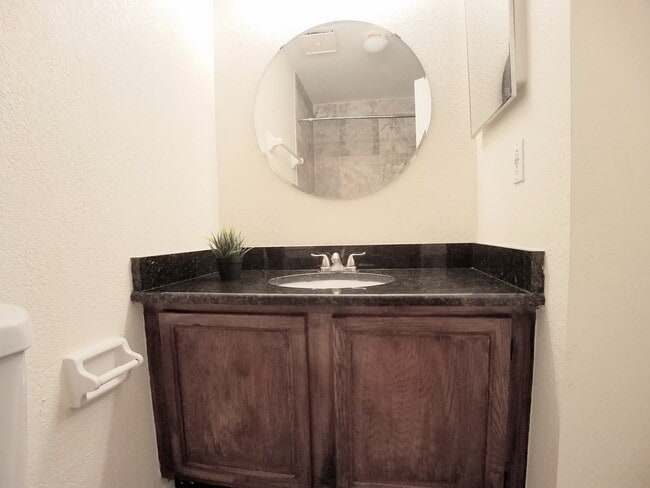 Building Photo - FOR RENT! Beautiful 2/2 Winter Park  Pool View Condo  in front of Full Sail!