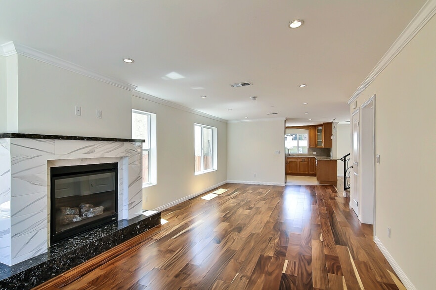 Building Photo - 4604 La Mirada Ave