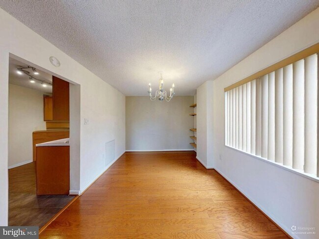 Building Photo - 200 N Pickett St
