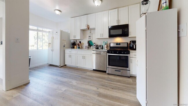 Building Photo - 6430 Montezuma Rd