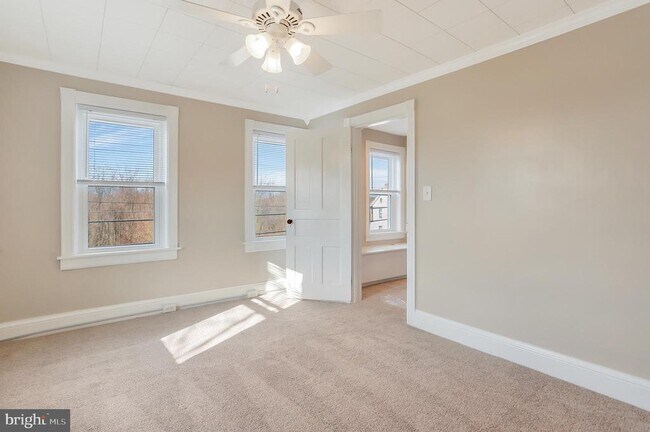 Building Photo - 8964 Anthony Hwy