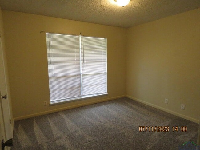 Building Photo - 3500 Denson Dr