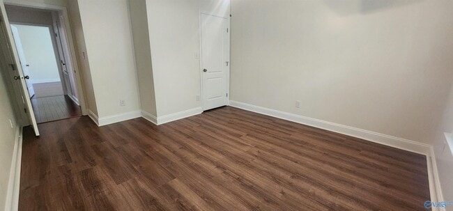 Building Photo - 157 Alderwood Dr