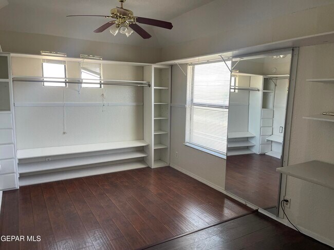 Building Photo - 705 Springfire Dr