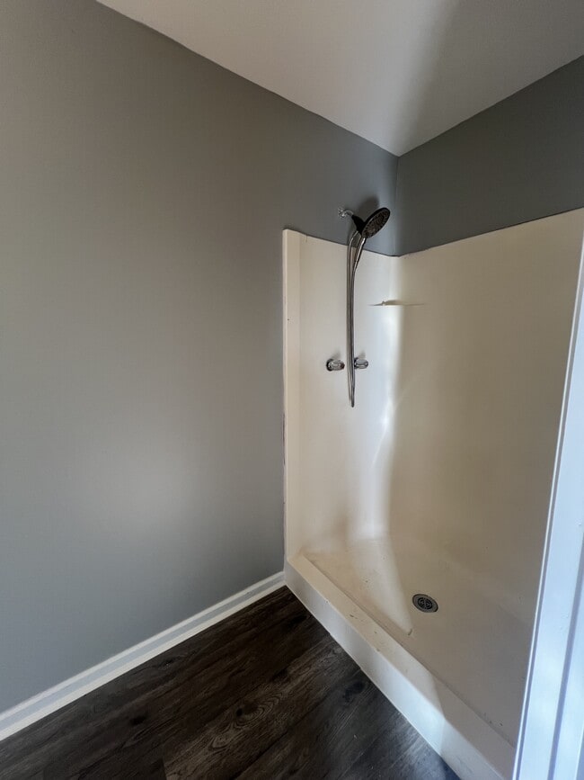 Building Photo - 932 Hatchie Ave