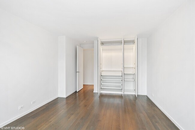 Building Photo - 88 W Schiller St