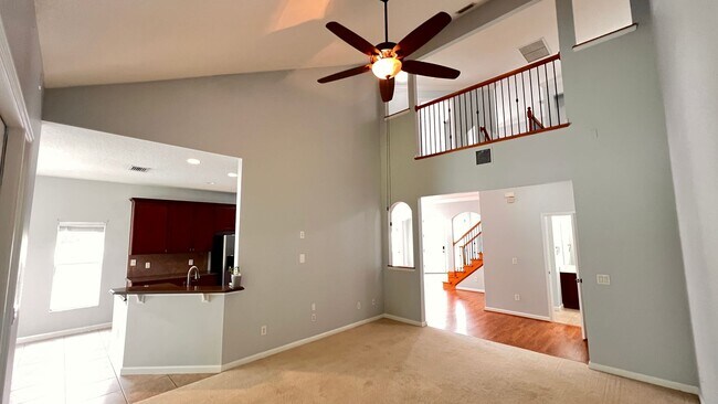 Building Photo - Available NOW! Stunning 4-Bedroom Home in ...